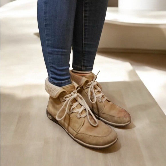 Chaco Barbary waterproof hiking boots - Picture 2 of 10